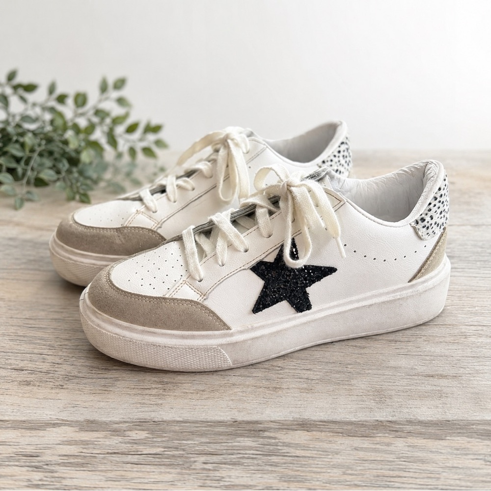 ✨ Stylish Vintage Havana platform sneakers in women’s size 7!